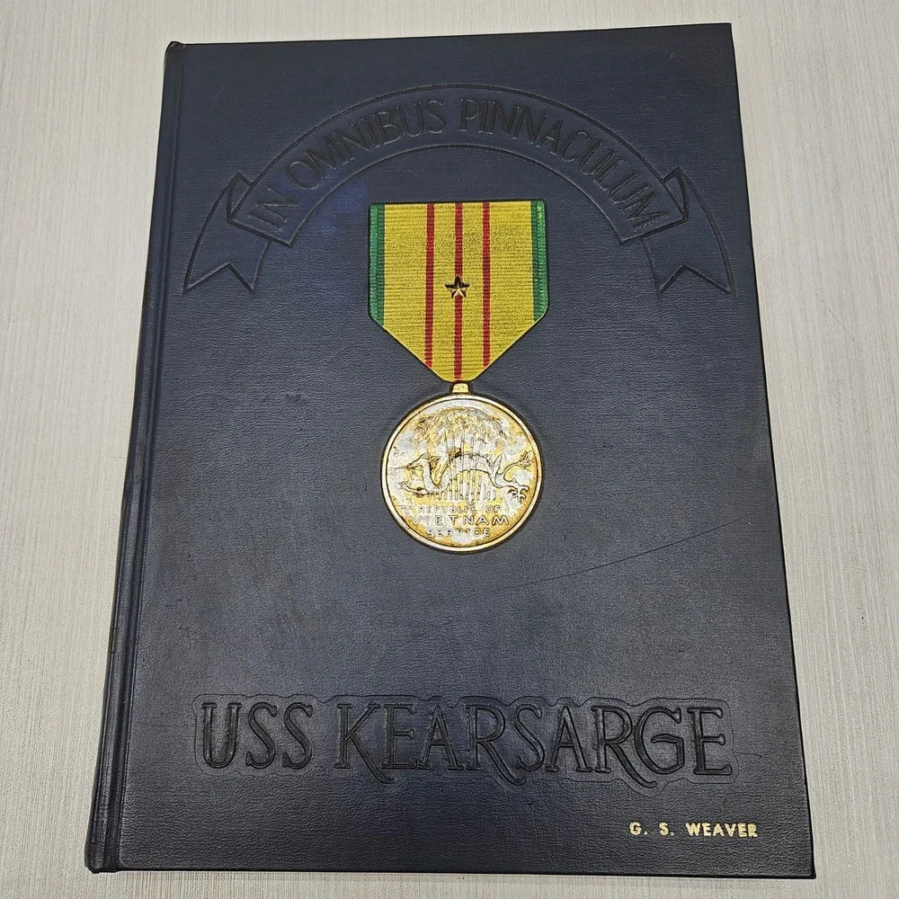 USS Kearsarge CVS-33 Vietnam Cruise Book 1967-1968 CVSG-53 Navy G.S. Weaver